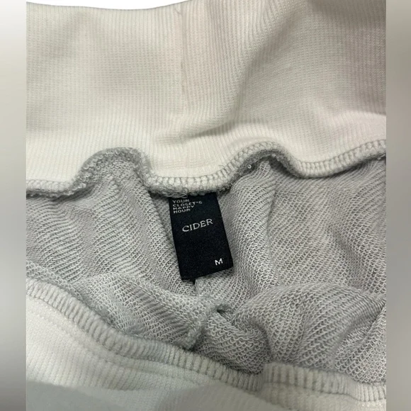 CIDER Terry Mid Waist Solid Pocket Shorts / 2 Colored Band / Gray / Size 6 - Picture 7 of 10